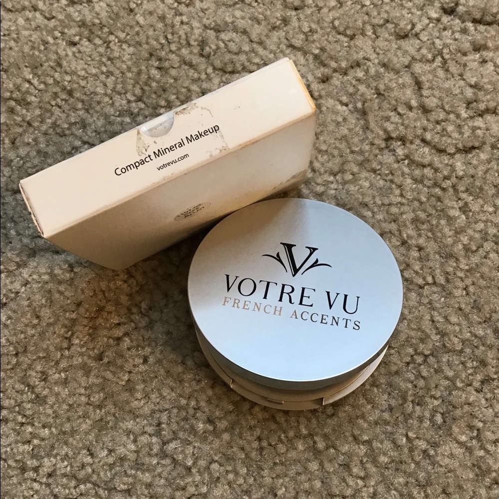 Votre Vu makeup
